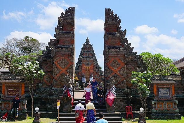 Batuan Temple in Bali day tours from cruise ship