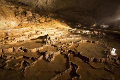 Akiyoshido Cave - Kitakyushu shore excursions