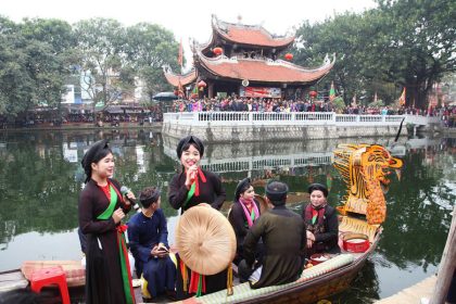 Quan Ho Folk Song - Halong Bay shore excursions