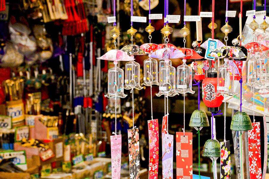 Top 10 Asian Gifts and Souvenirs