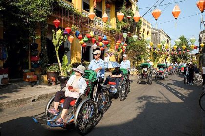 Hoi An Pottery Craft Village & Pedicab Tour