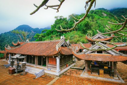 Hoa Yen Pagoda - Halong Bay shore excursions